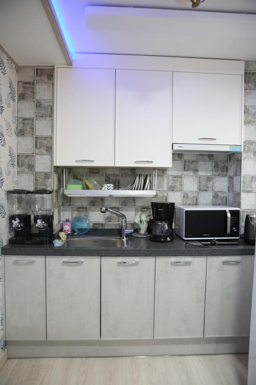 בוסאן Coco Capsule Guesthouse מראה חיצוני תמונה